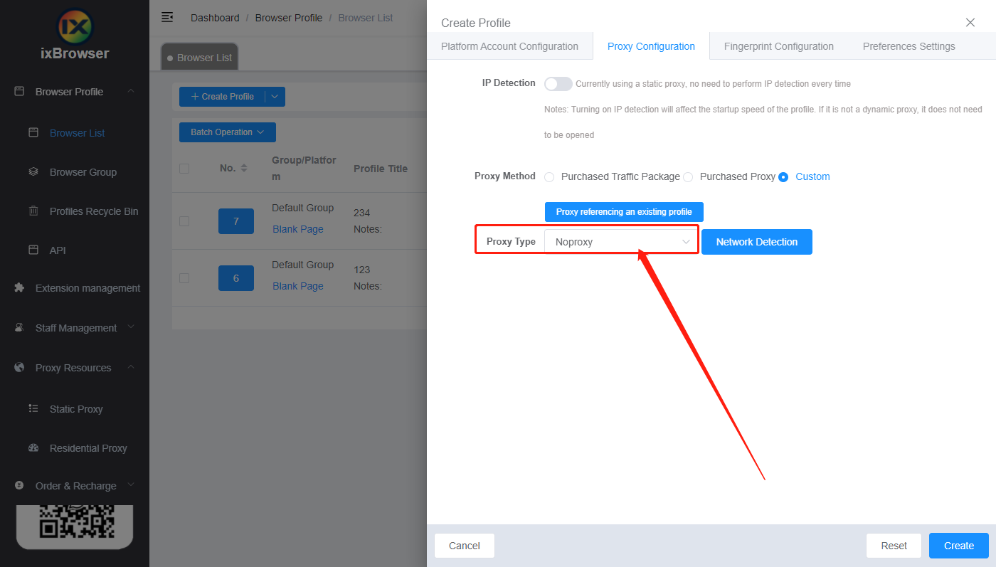 Диалог Create Profile в ixBrowser на вкладке Proxy Configuration: переключатель IP Detection, выбран метод Custom, выделено поле Proxy Type.